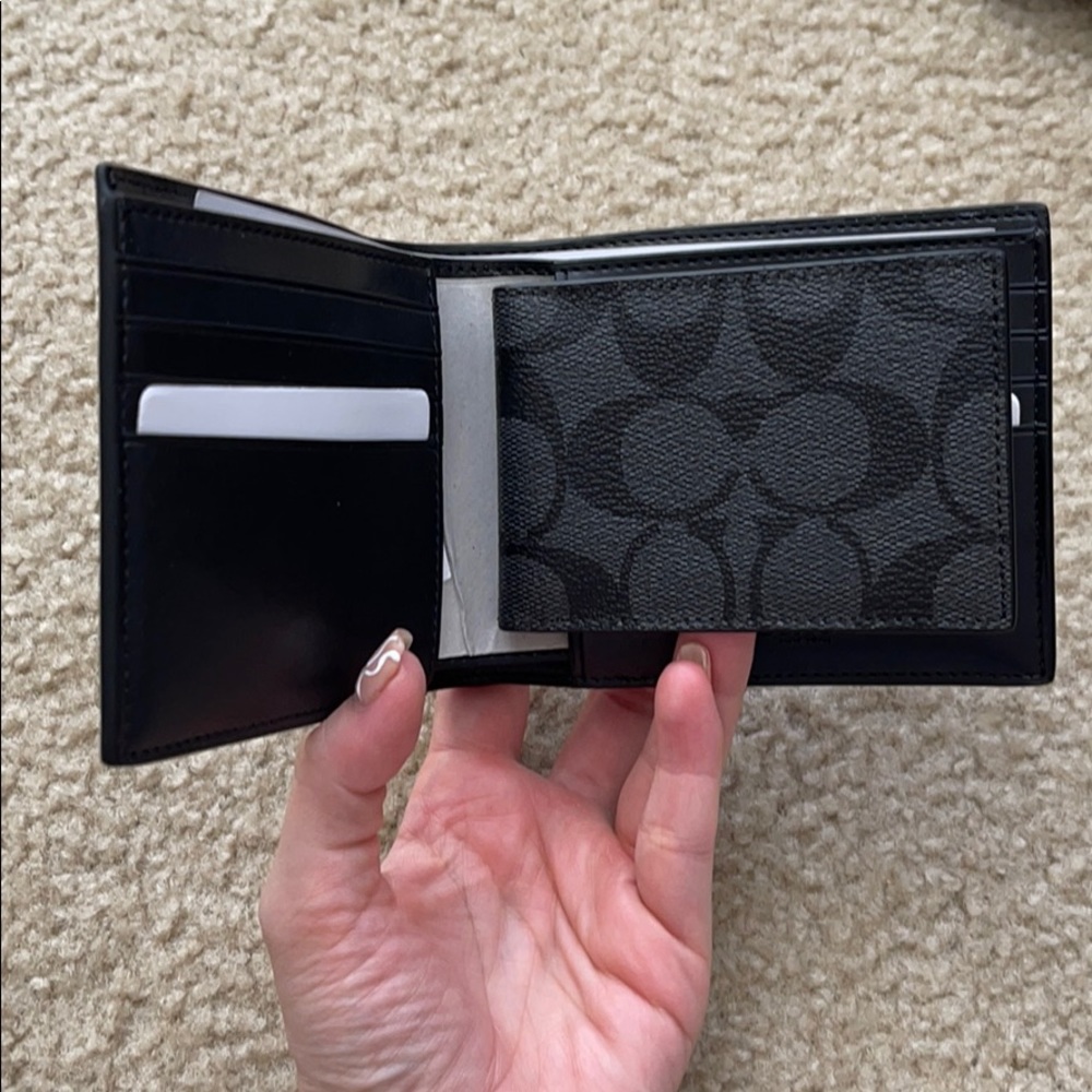 Coach Wallet - Picture 3 of 5